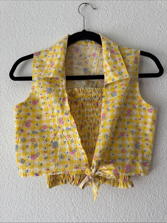 bunny kids Other - Vtg Bunny Kids Girls 13-14 Yellow Gingham Floral Tie Front Crop Top Cottagecore